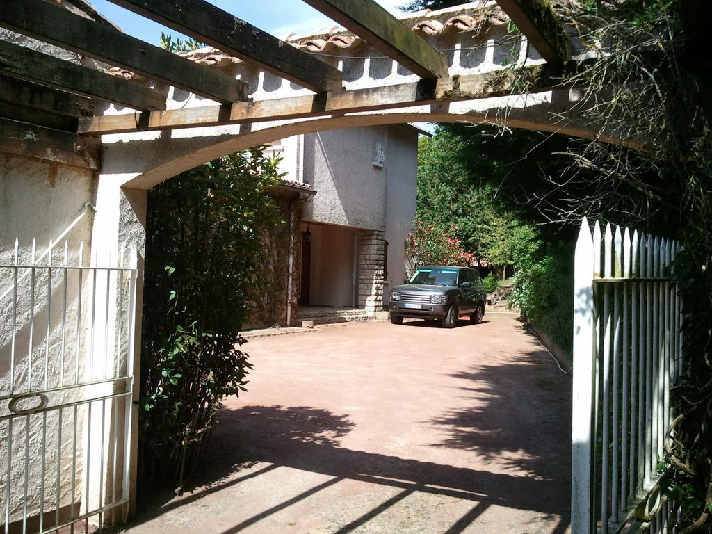 Mas Du Trezon Bed & Breakfast Cholet Dış mekan fotoğraf