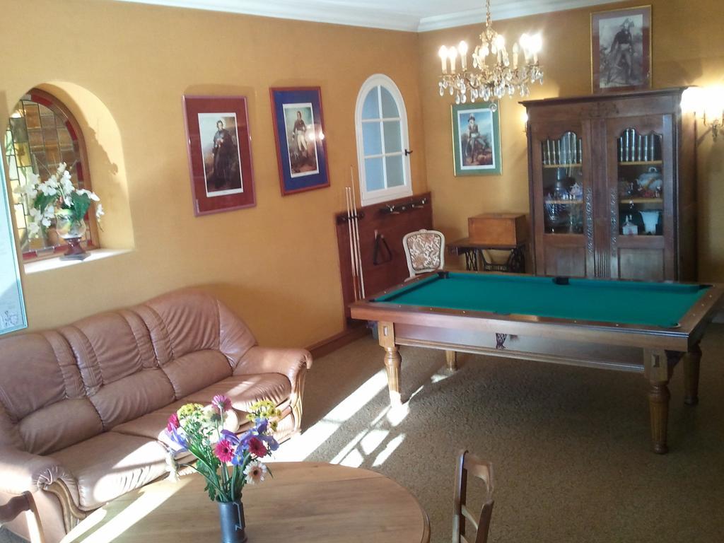 Mas Du Trezon Bed & Breakfast Cholet Oda fotoğraf